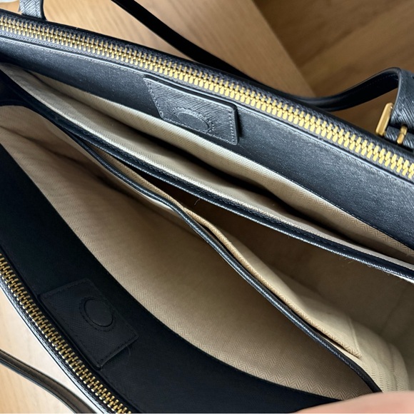 Tory Burch Black Saffiano Leather Tote Bag - Picture 6 of 9